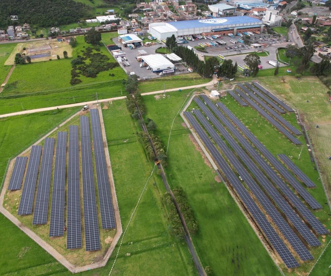 Alpina genera el 24 por ciento de la energía que utiliza a partir de biogás y granjas solares.