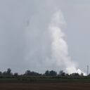 "No hay peligro para la ciudad y para el puente", dijo el funcionario prorruso Oleg Kriuchkov.