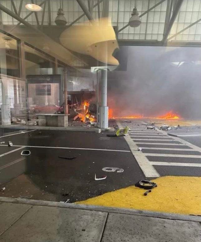 Explosión en el cruce fronterizo entre EE.UU. y Canadá.