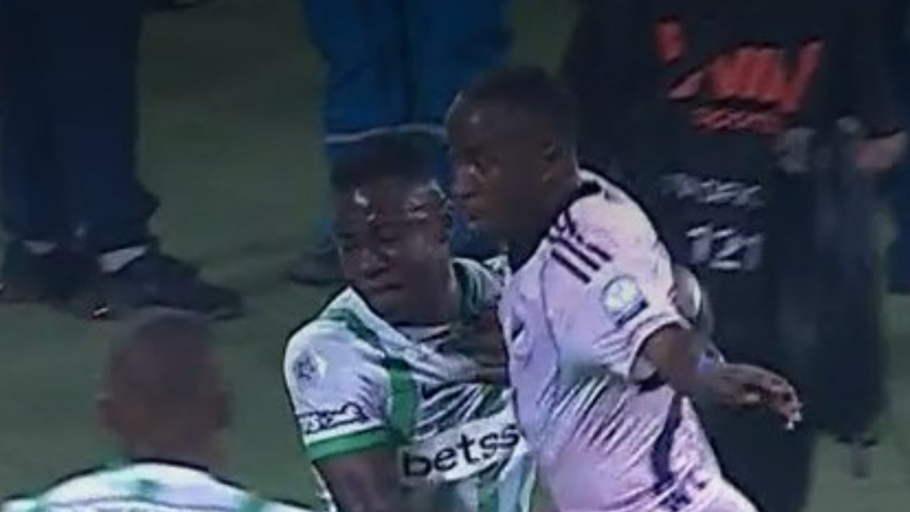 Marino Hinestroza quedó captado en una acción de supuesto tocamiento de partes íntimas a rival de Millonarios