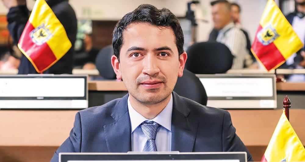  Daniel Briceño, concejal de Bogotá, denuncia en SEMANA contratos a fichas de Hollman Morris.