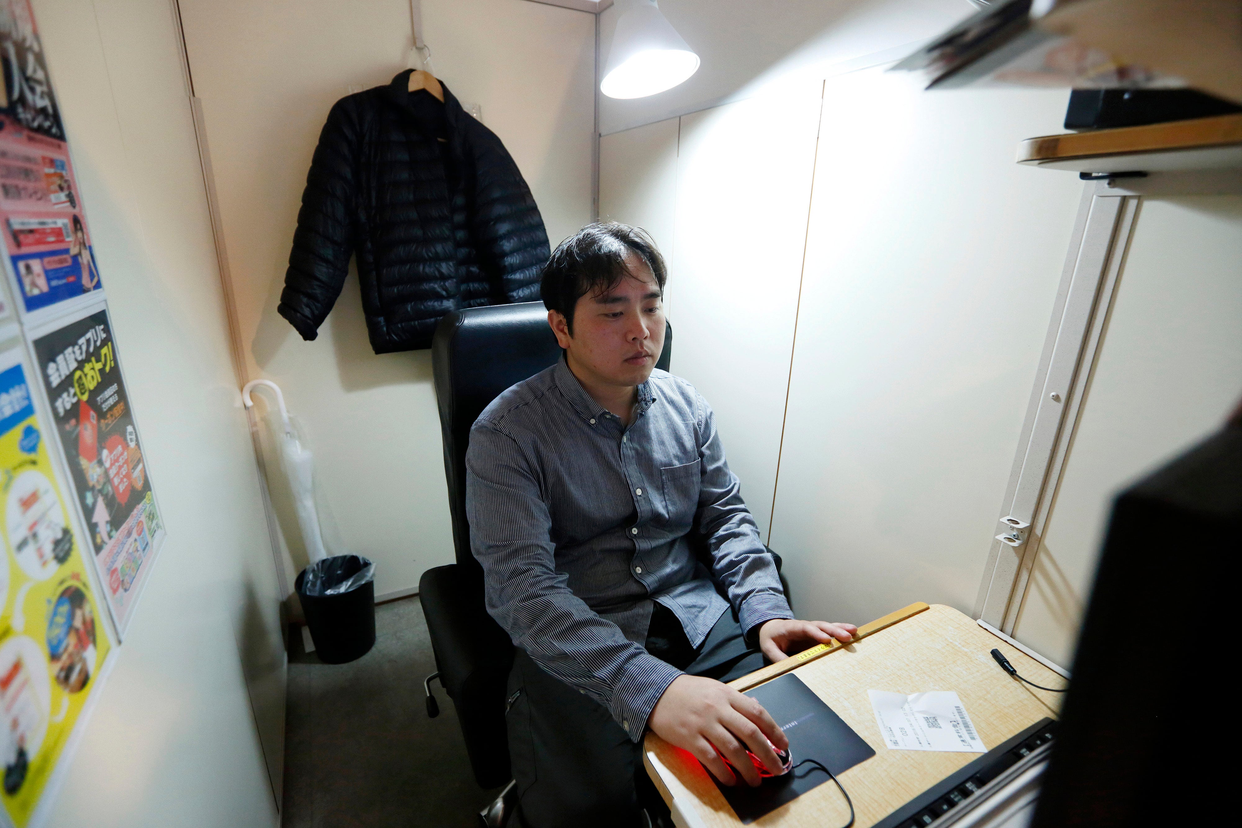 El colombiano contó la realidad que hay detrás de estos sitios que son muy populares en Japón.