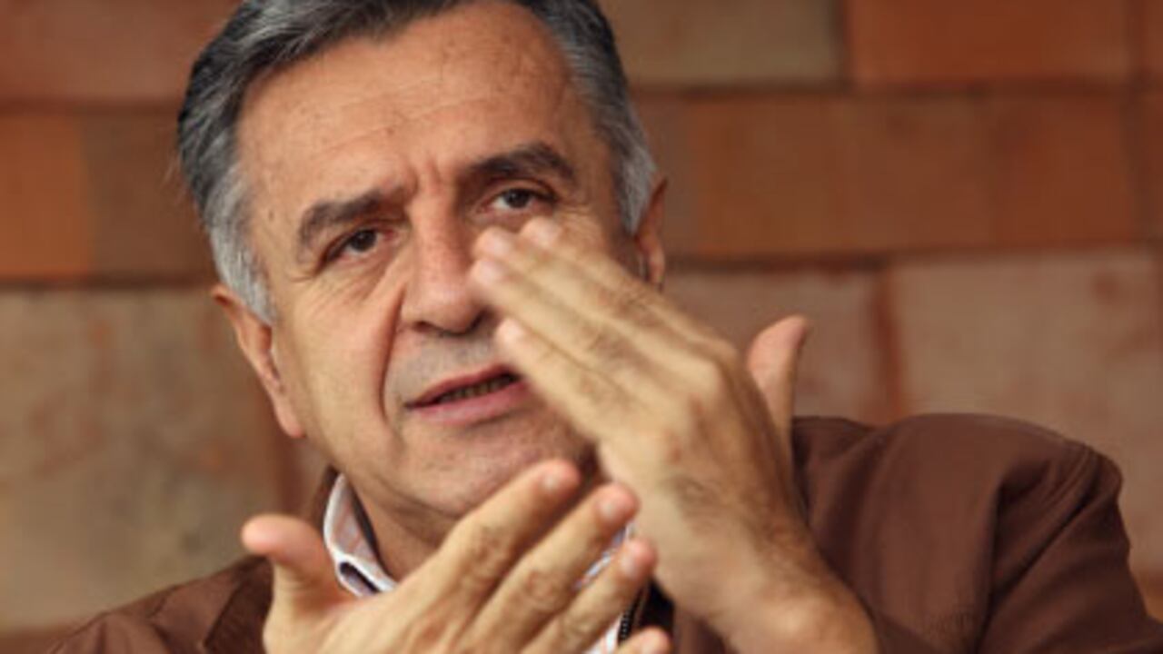 Luis Eduardo Garzón renunció al Polo Democrático por considerar que la dirigencia de este partido era reacia a las alianzas con otros sectores