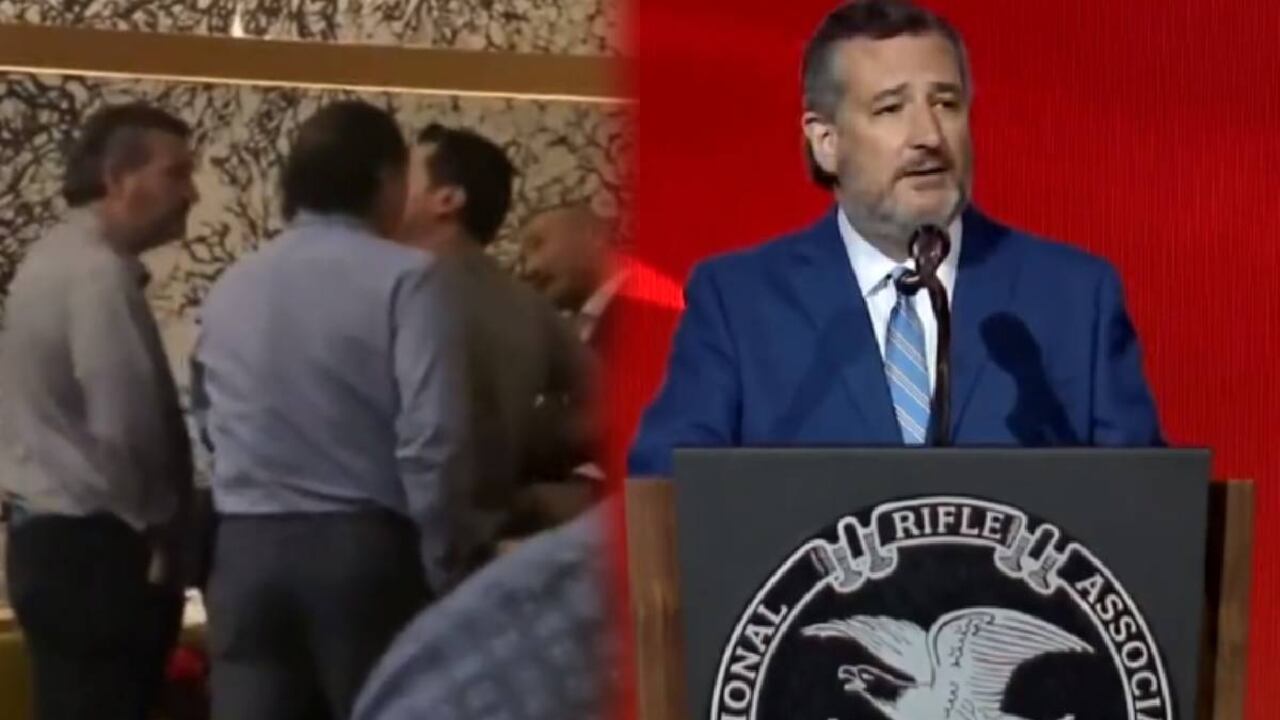 En un restaurante, ciudadano encaró a Ted Cruz y le reclamó por su 'complicidad' con hechos como el sucedido en la escuela de Uvalde.