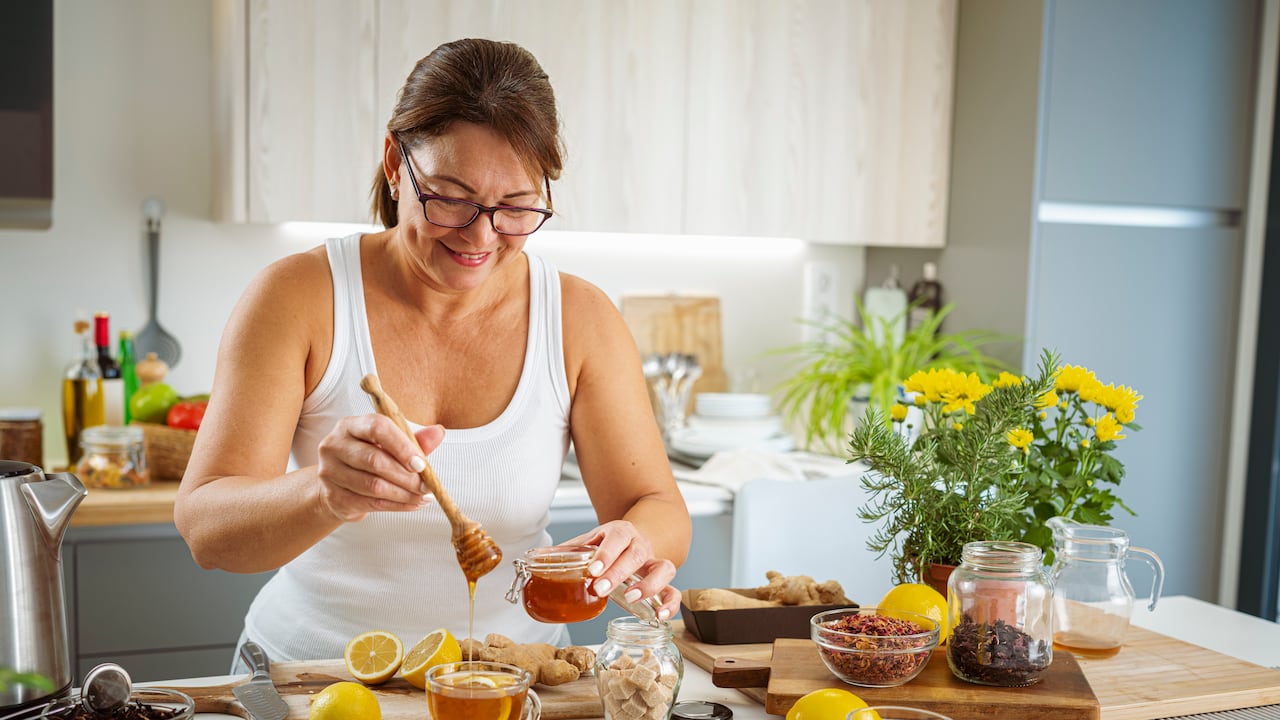 Laurel, canela y miel: así se pueden usar para atraer el dinero y la prosperidad