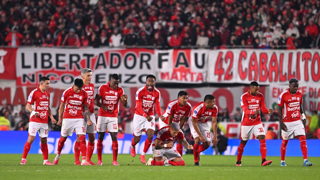 Jugadores de Santa Fe en los penaltis.