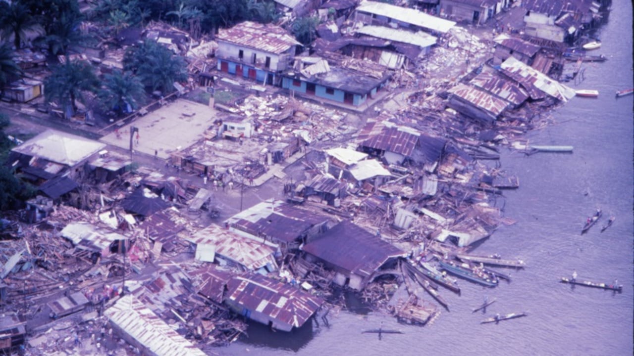 Efectos del sismo y tsunami en la Costa Pacífica el 12 de diciembre de 1979.