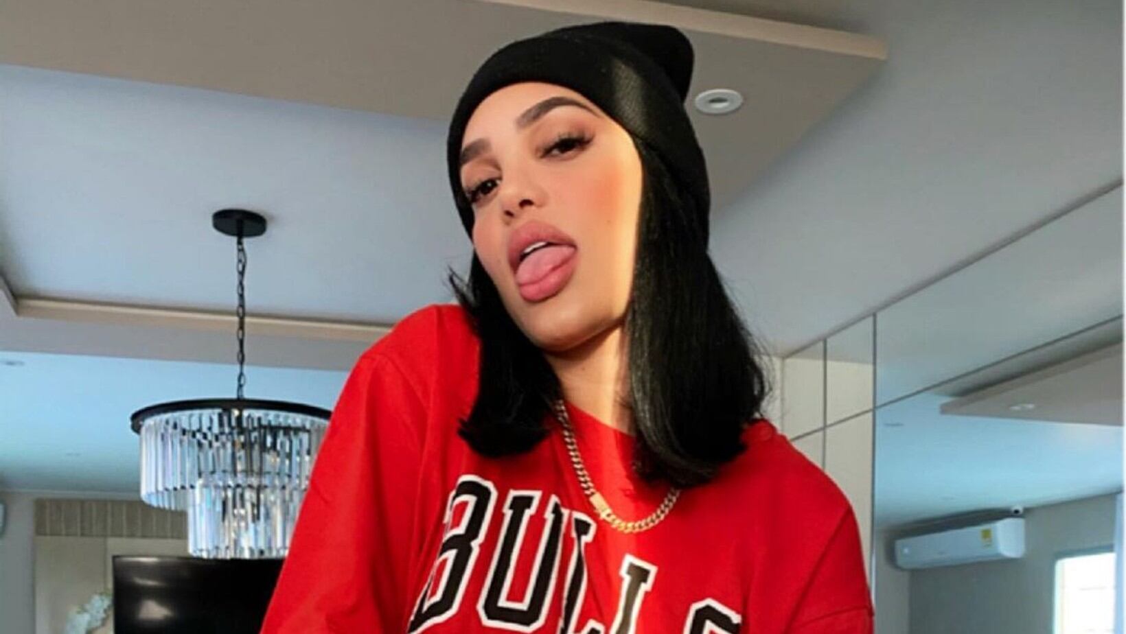 Seguidores comentan que Andrea Valdiri está embarazada, luego de verle sospechosa barriguita