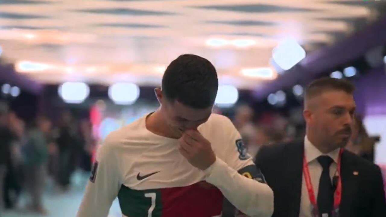 Cristiano Ronaldo, camino a los vestuarios tras la derrota 1-0 ante Marruecos