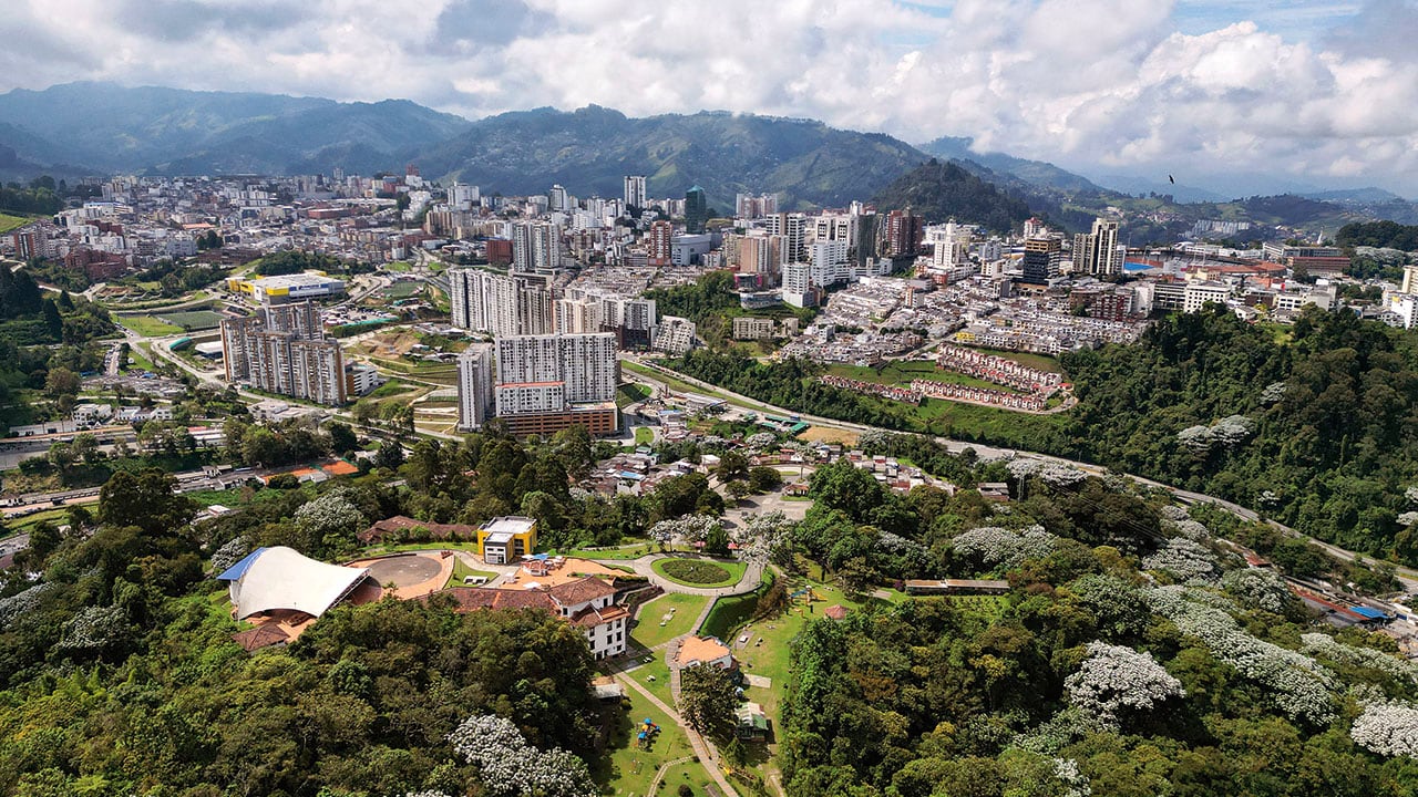 ONU-Hábitat destacó a Manizales como la mejor ciudad para vivir en América Latina por sus avances en sostenibilidad, calidad de vida y gestión pública.