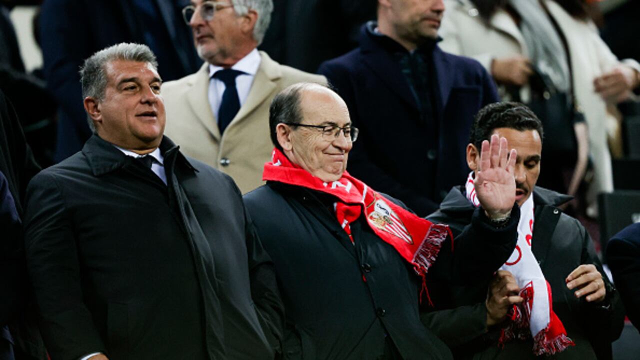 Joan Laporta, presidente del Barcelona, y José Castro Carmona, presidente del Sevilla.