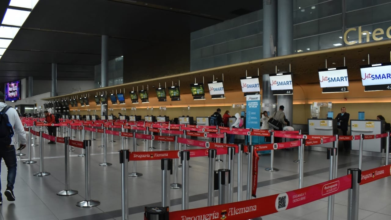 Viva Air genera crisis de pasajeros en aeropuertos