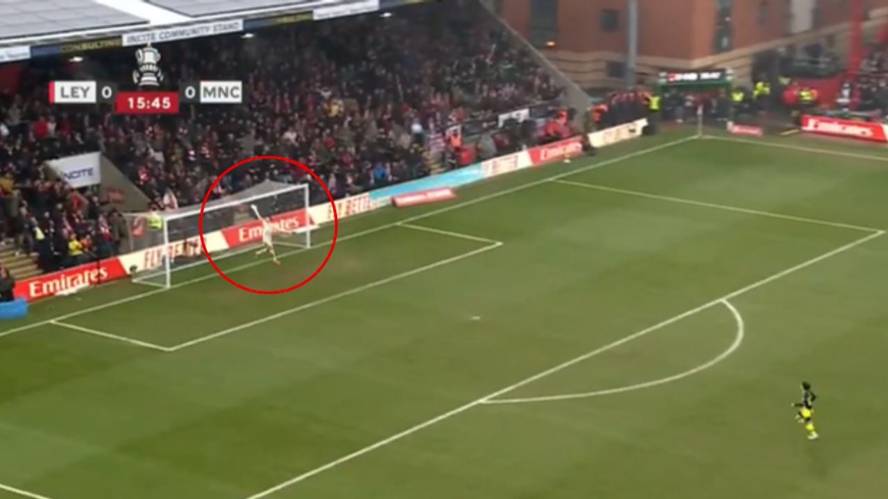 Inesperado gol en Inglaterra.