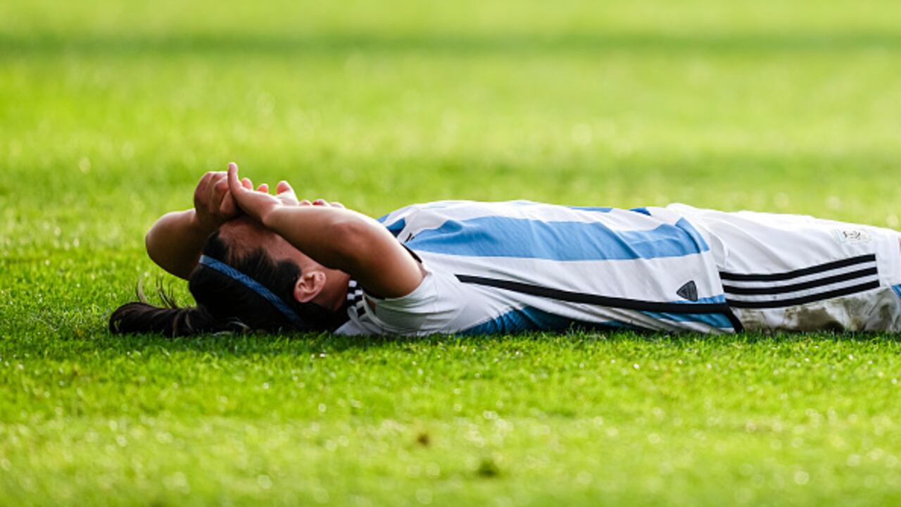 Eliana Stabile de Argentina reacciona después de empatar con Sudáfrica durante el partido del Grupo G de la Copa Mundial Femenina de la FIFA Australia y Nueva Zelanda 2023 entre Argentina y Sudáfrica en el Estadio Dunedin el 28 de julio de 2023 en Dunedin, Nueva Zelanda . (Foto de Daniela Porcelli/Eurasia Sport Images/Getty Images)