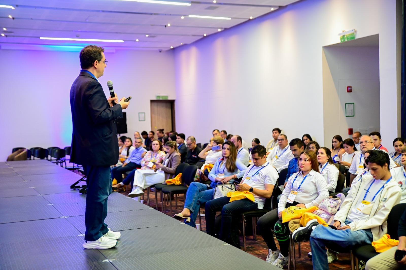 Según el candidato al Senado Daniel Gómez Gaviria, en Colombia "tenemos una brecha de pertinencia de la educación superior que sigue creciendo".