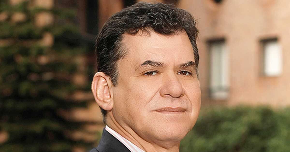 León Valencia plantea la propuesta de una misión especial contra la corrupción en Colombia.