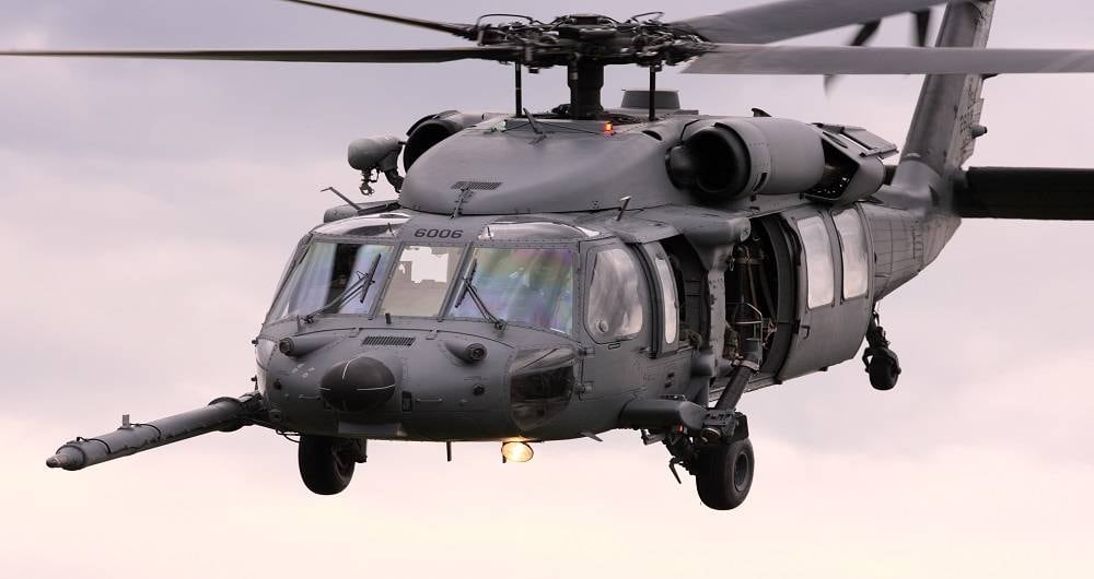 Helicóptero Black Hawk en vuelo