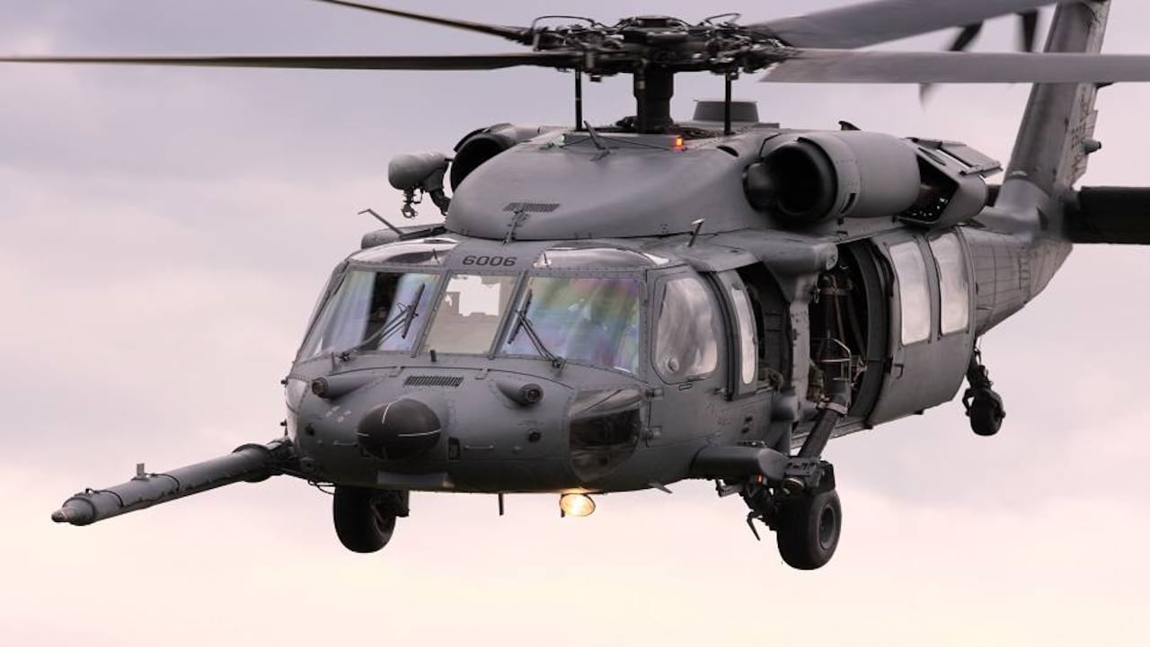 Helicóptero Black Hawk en vuelo