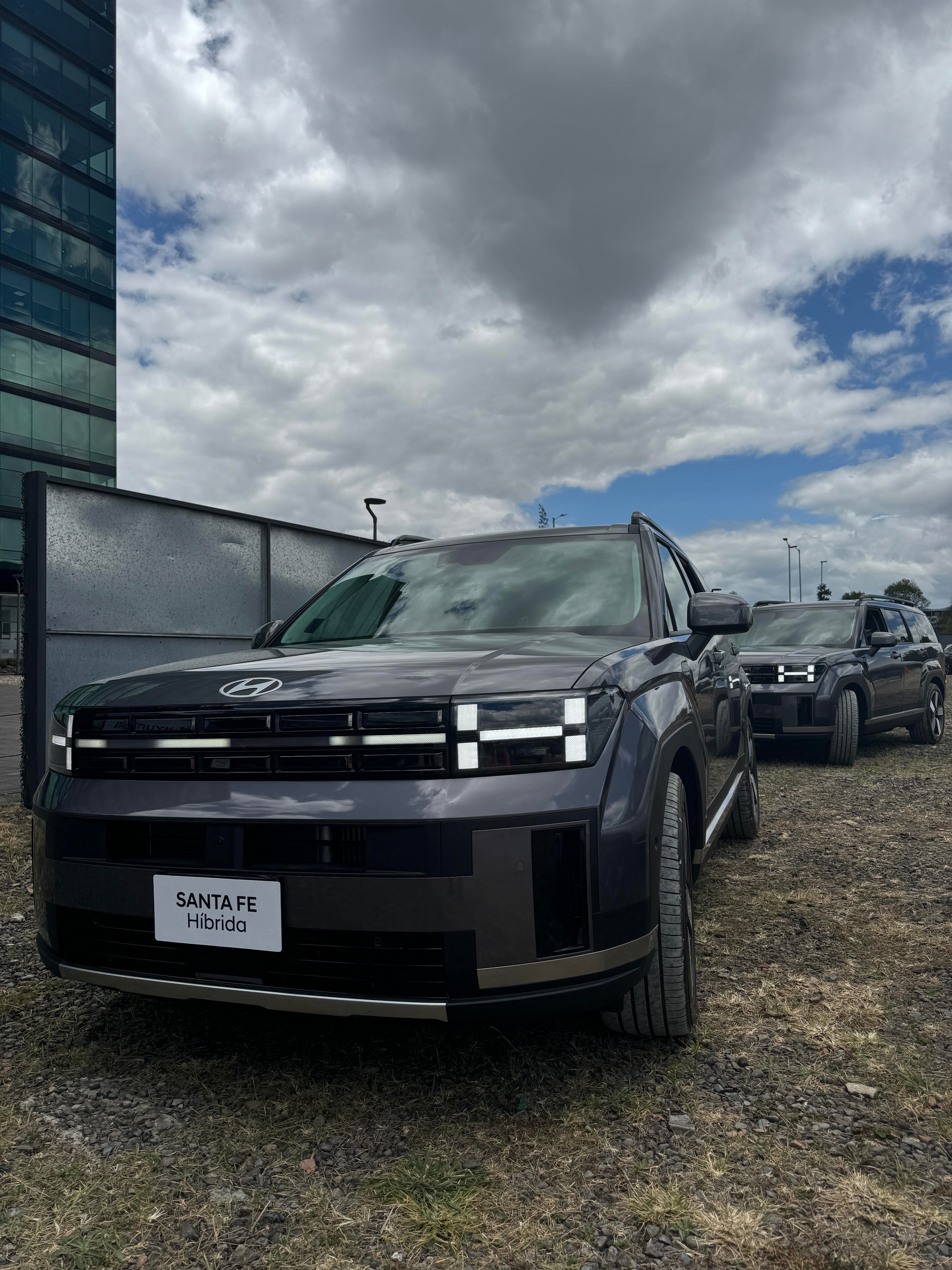 Hyundai presentó la nueva Santa Fe híbrida