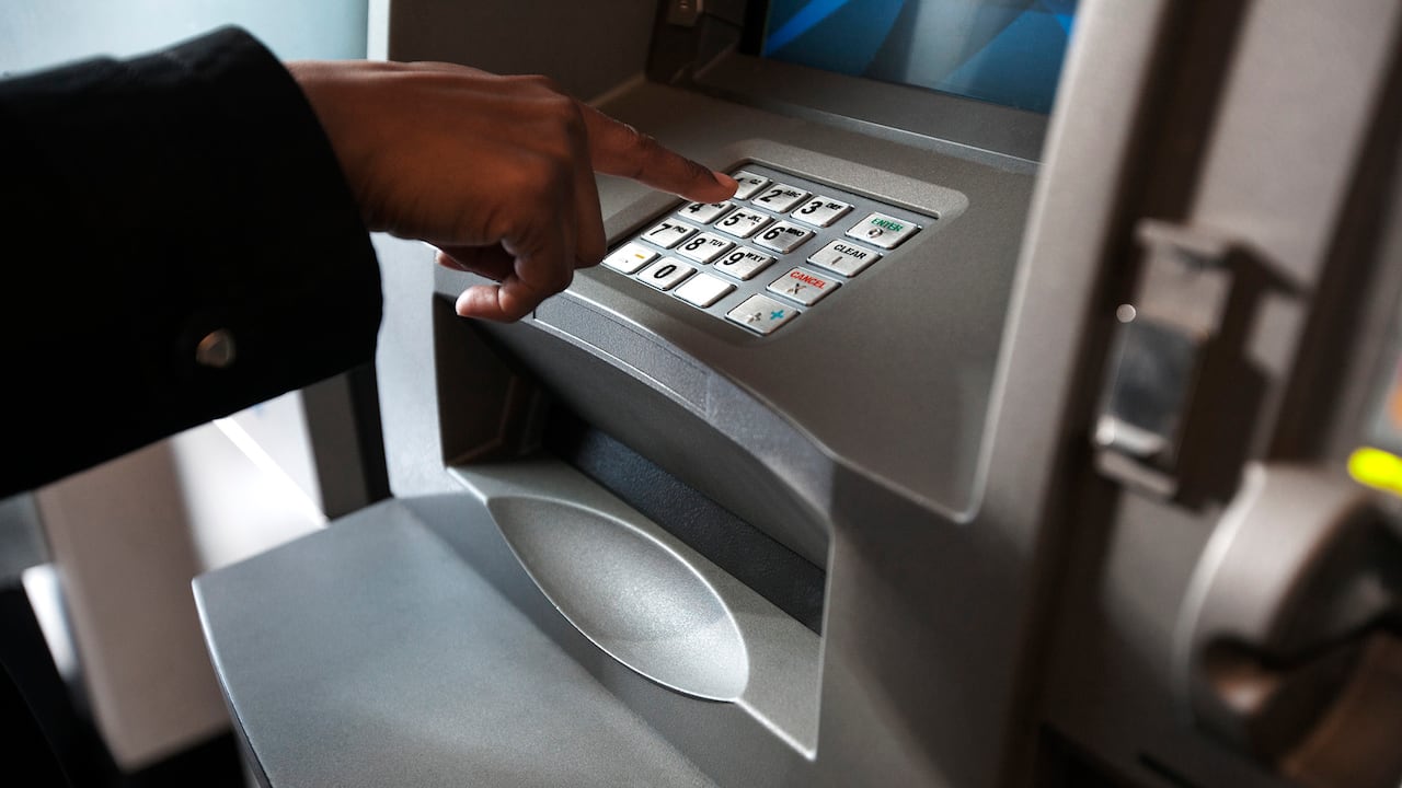 Con estas entidades no necesitará de ningún plástico para realizar sus retiros.