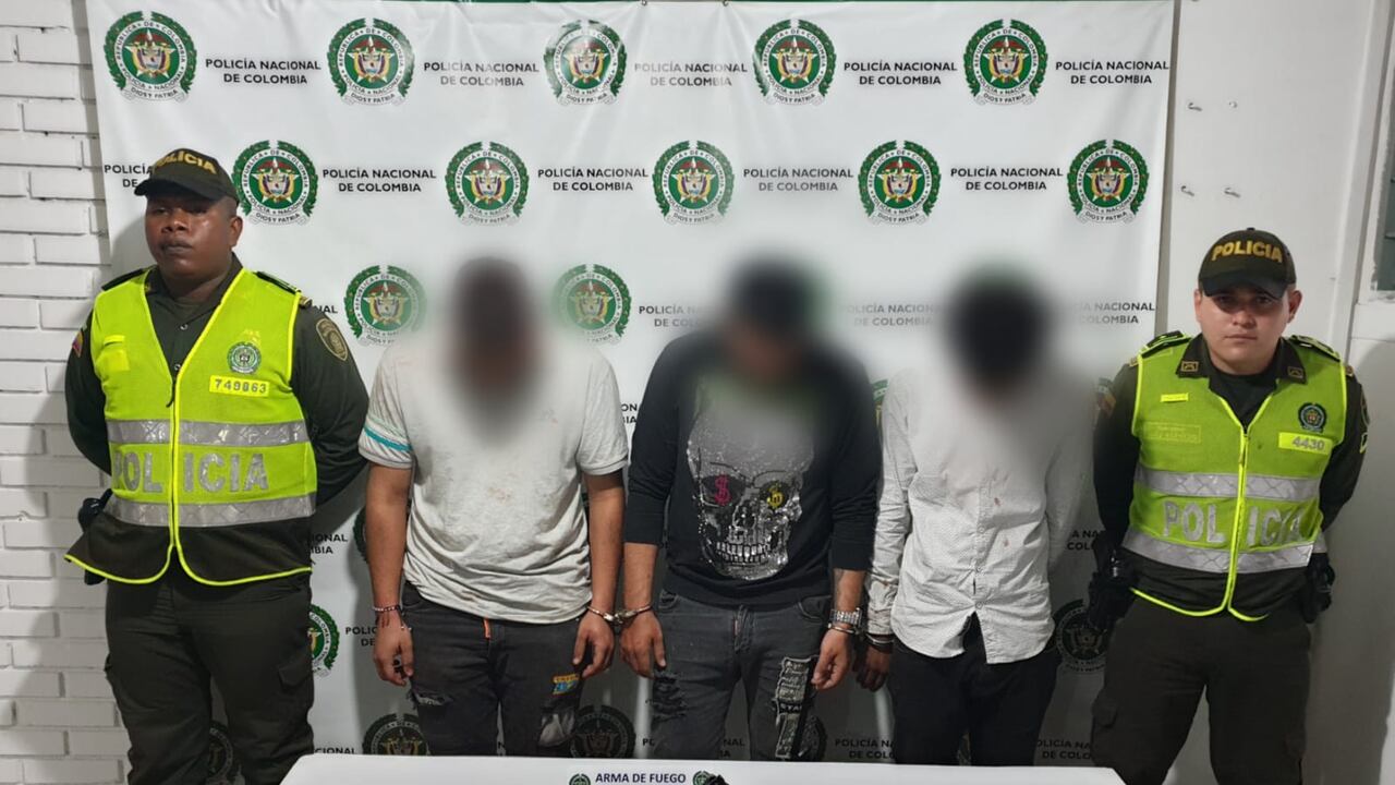 Los tres ladrones fueron capturados y conducidos a la estación El Lido de la Policía.