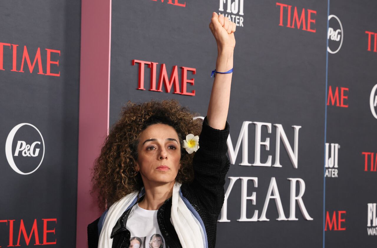 LOS ÁNGELES, CALIFORNIA - 8 DE MARZO: Masih Alinejad asiste a la segunda Gala Anual de Mujeres del Año de TIME en el Four Seasons Hotel Los Angeles en Beverly Hills el 8 de marzo de 2023 en Los Ángeles, California. (Foto de Rodin Eckenroth/FilmMagic)