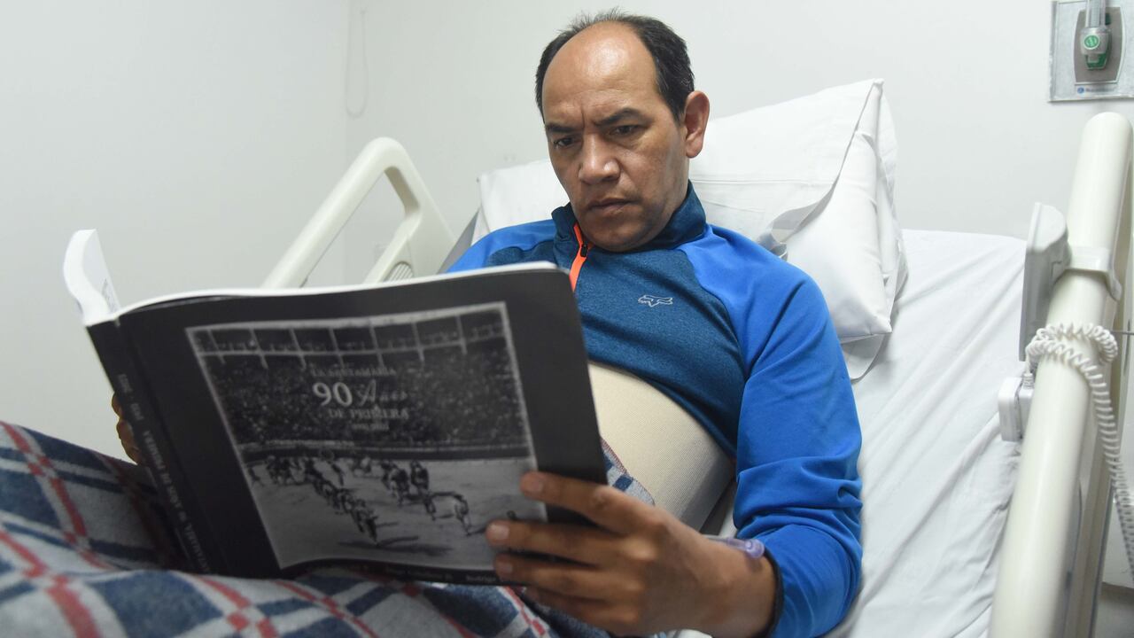 Marcos Prieto, banderillero bogotano, fue el único torero herido por un toro en la feria de Manizales 2022.