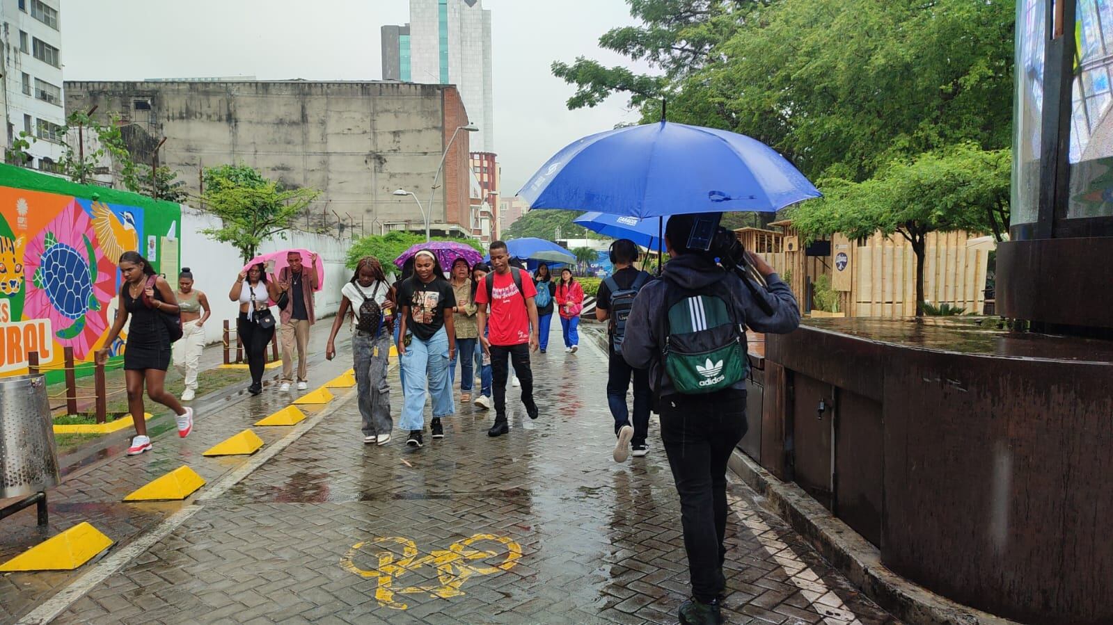 Lluvia en el tercer día de la COP16 en Cali.