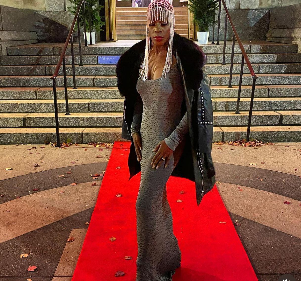 La mujer decidió rendirle un tributo a alguien con quien compartió muchos años