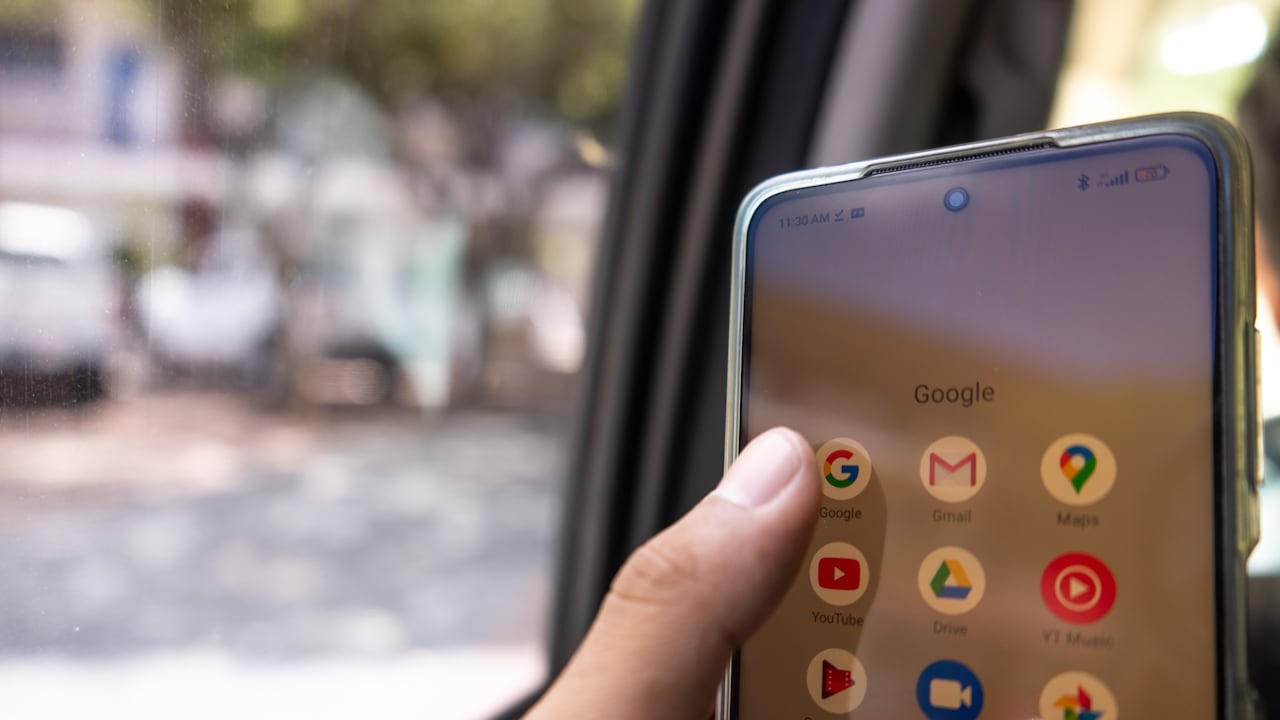 ¿Cómo encontrar las imágenes más antiguas guardadas en Google Fotos?