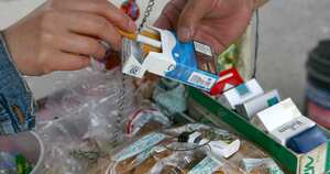 Ley 1335 de 2009, que prohíbe la venta de cigarrillos al menudeo. Actualmente en cualquier esquina de las principales ciudades del país se consigue quién venda uno o dos cigarrillos sueltos. Es decir, no hay nada más laxo que esta norma. Foto: Archivo Semana / Alejandro Acosta
