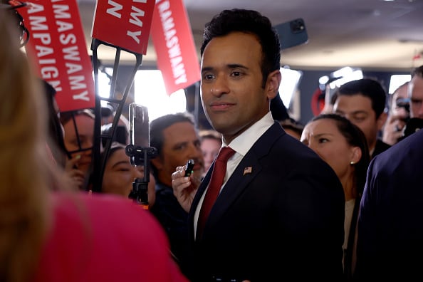 El precandidato es uno de los que asevera que el tema transgénero es una enfermedad mental.