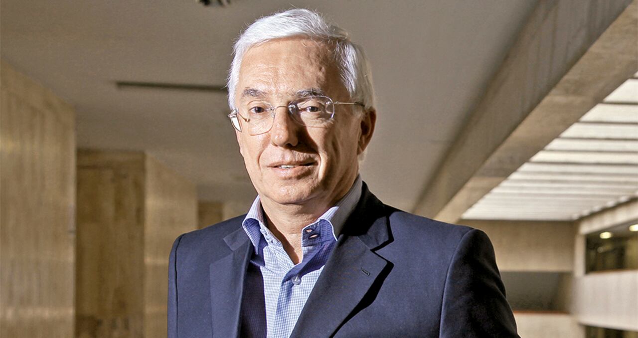jorge robledoSenador