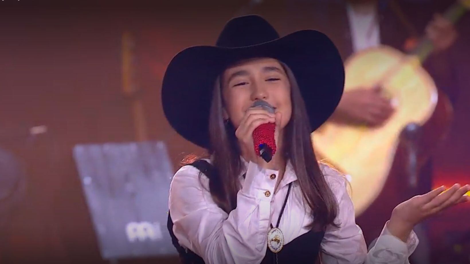 Juanita, la elegida por Syntek para pasar a la siguiente ronda