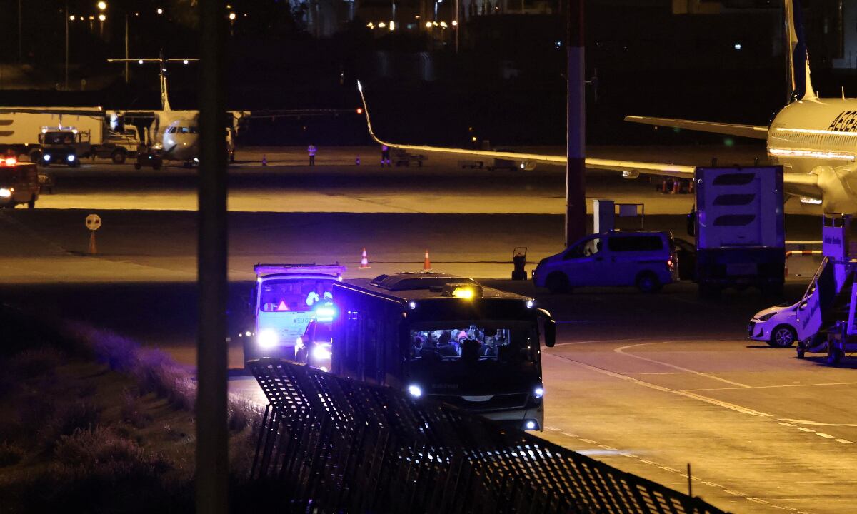 Tras la revisión del avión de Ryanair, se comprobó que la amenaza de bomba era falsa