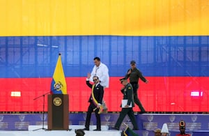Abelardo De La Espriella, en el comienzo de la ceremonia que lo posesionó como el nuevo presidente de Colombia.