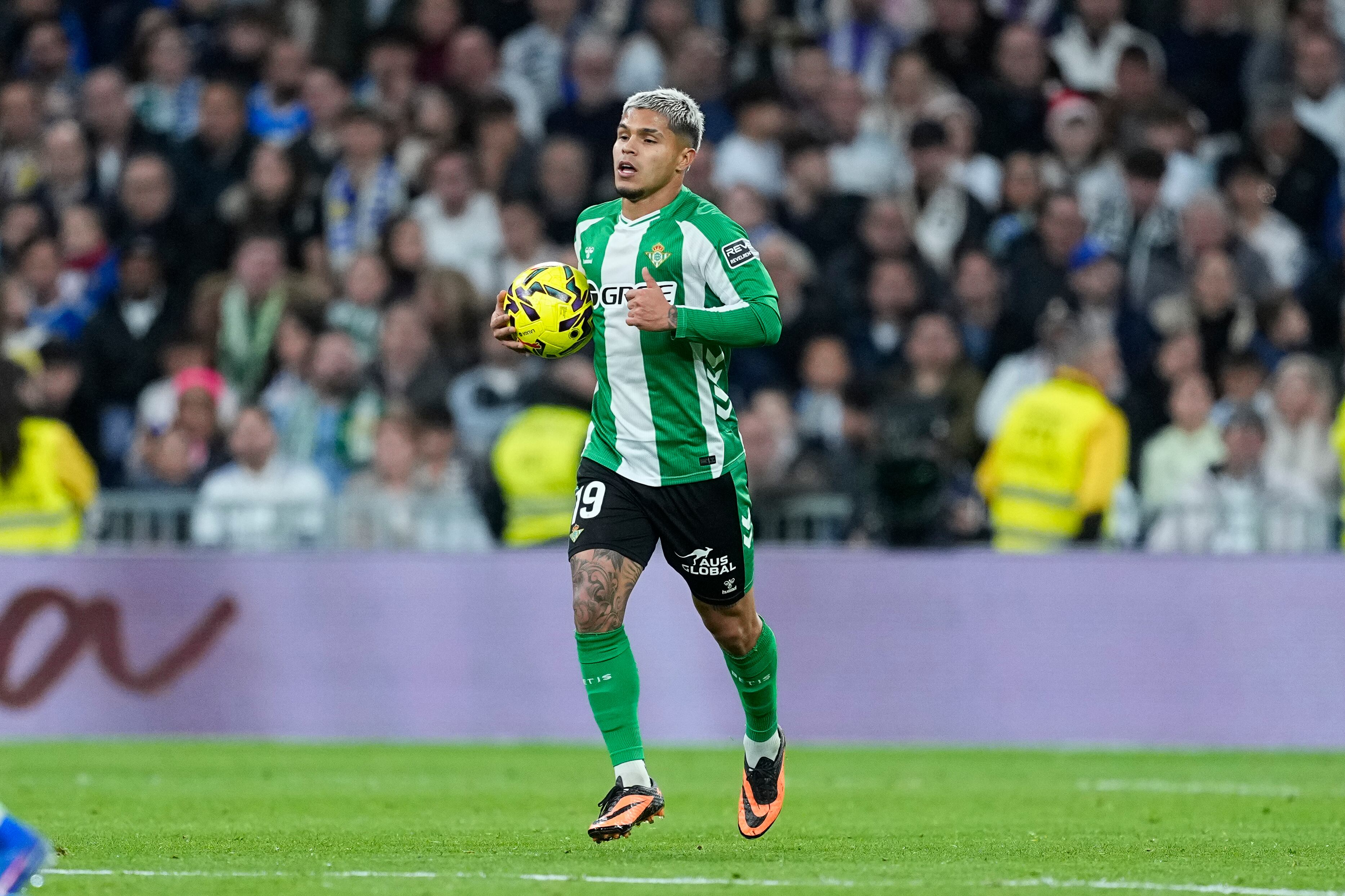 Juan Camilo Hernández tras el gol al Real Madrid.