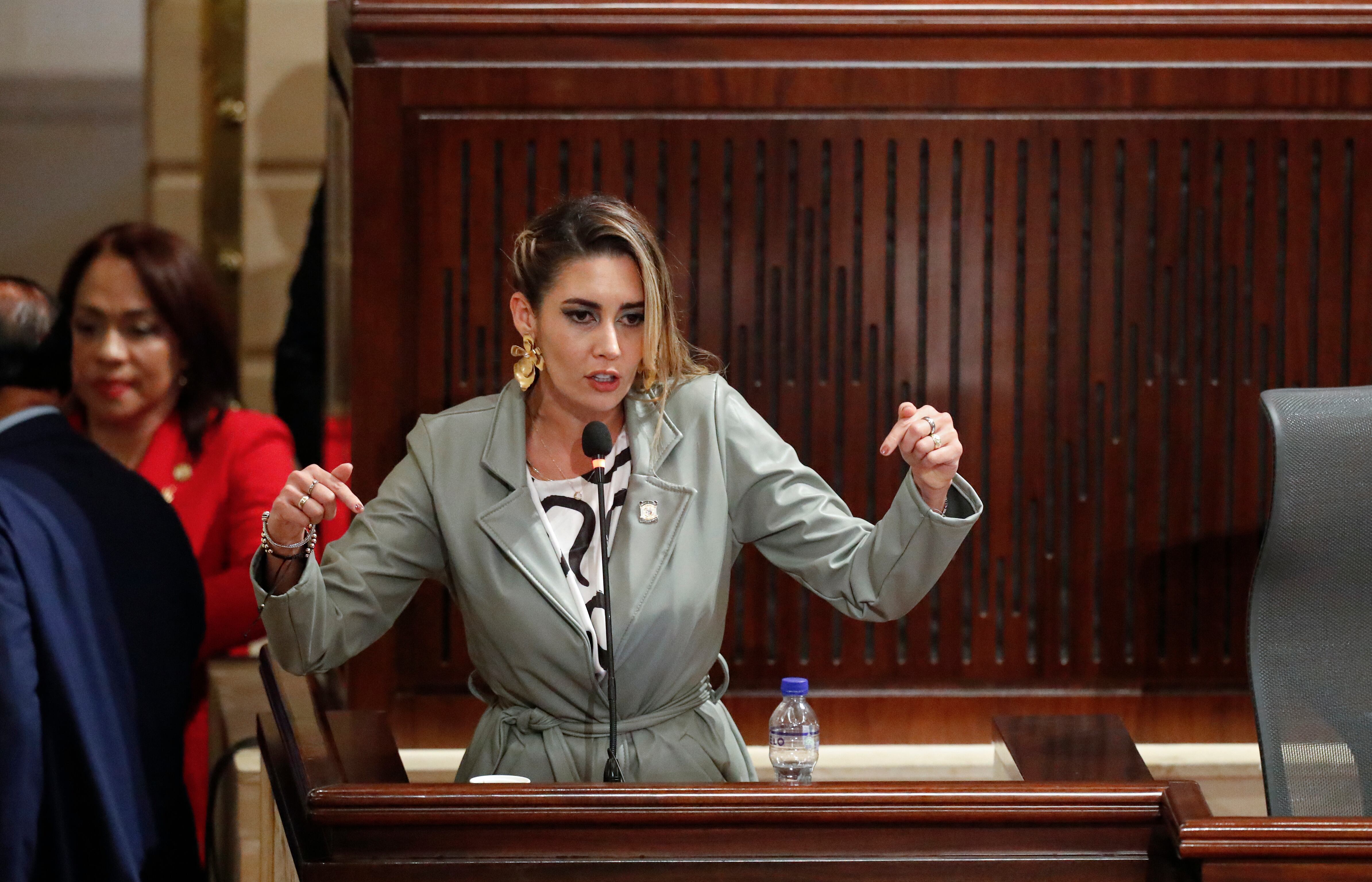 réplica de la oposición