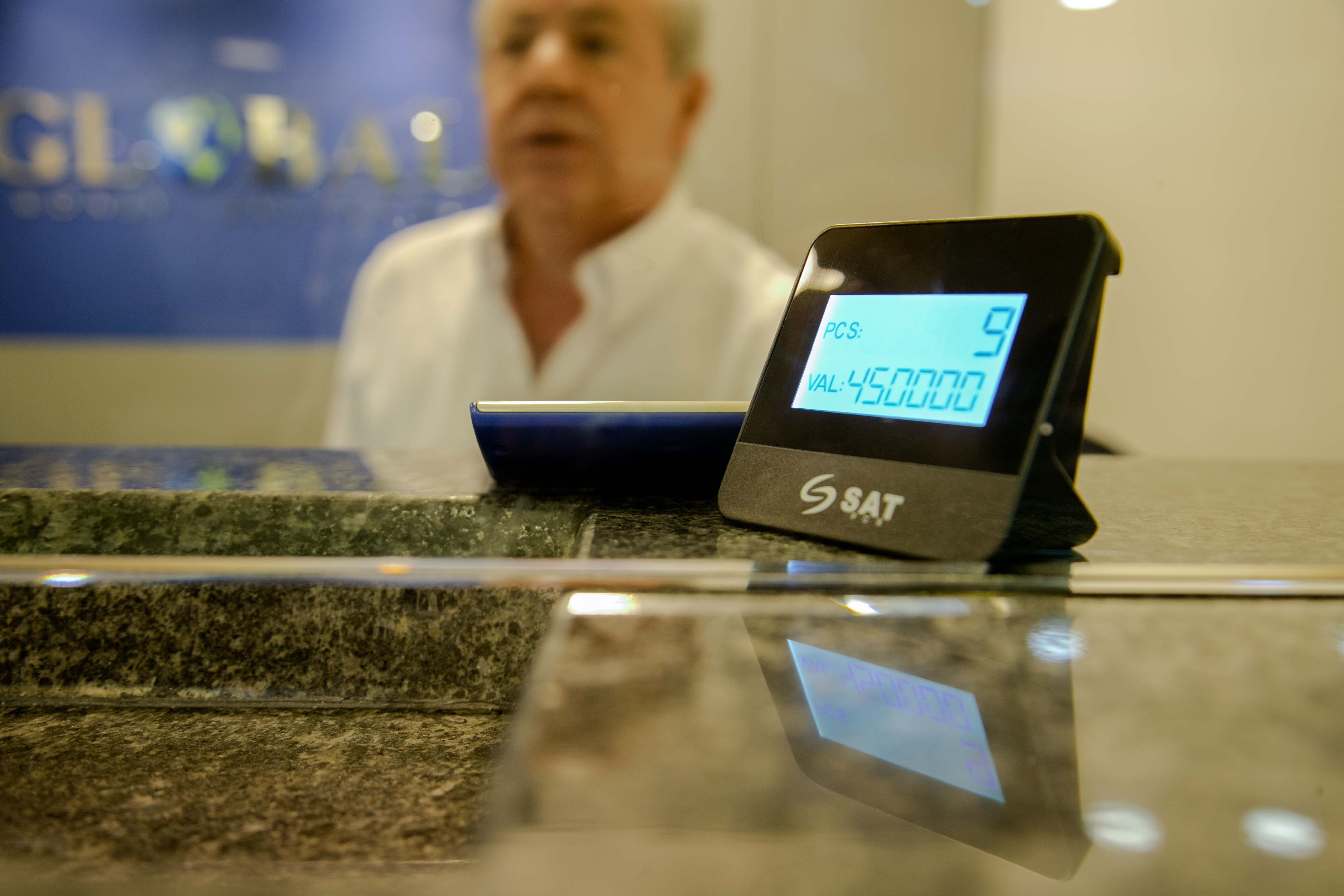 Juan Diego Alvira, precio del dolar