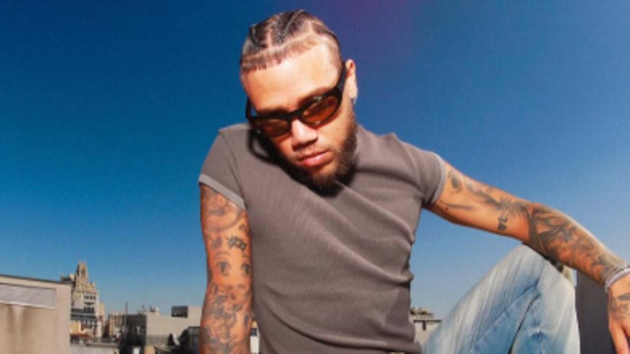 El cantante puertorriqueño habría sido detenido por las autoridades en Miami.