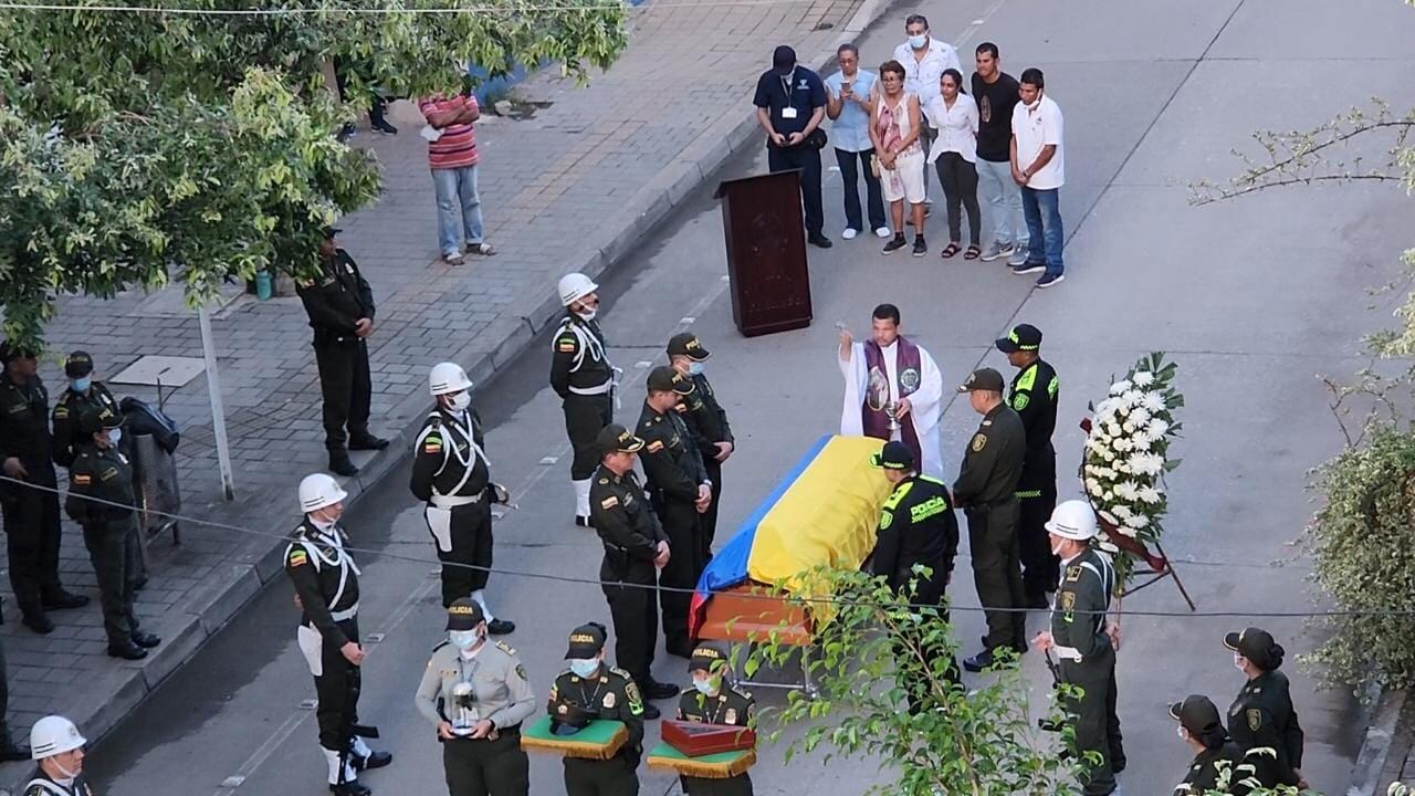 Este viernes 22 de julio se llevó a cabo una ceremonia fúnebre en Montería para despedir al Policía Edinson Borja Yánez.