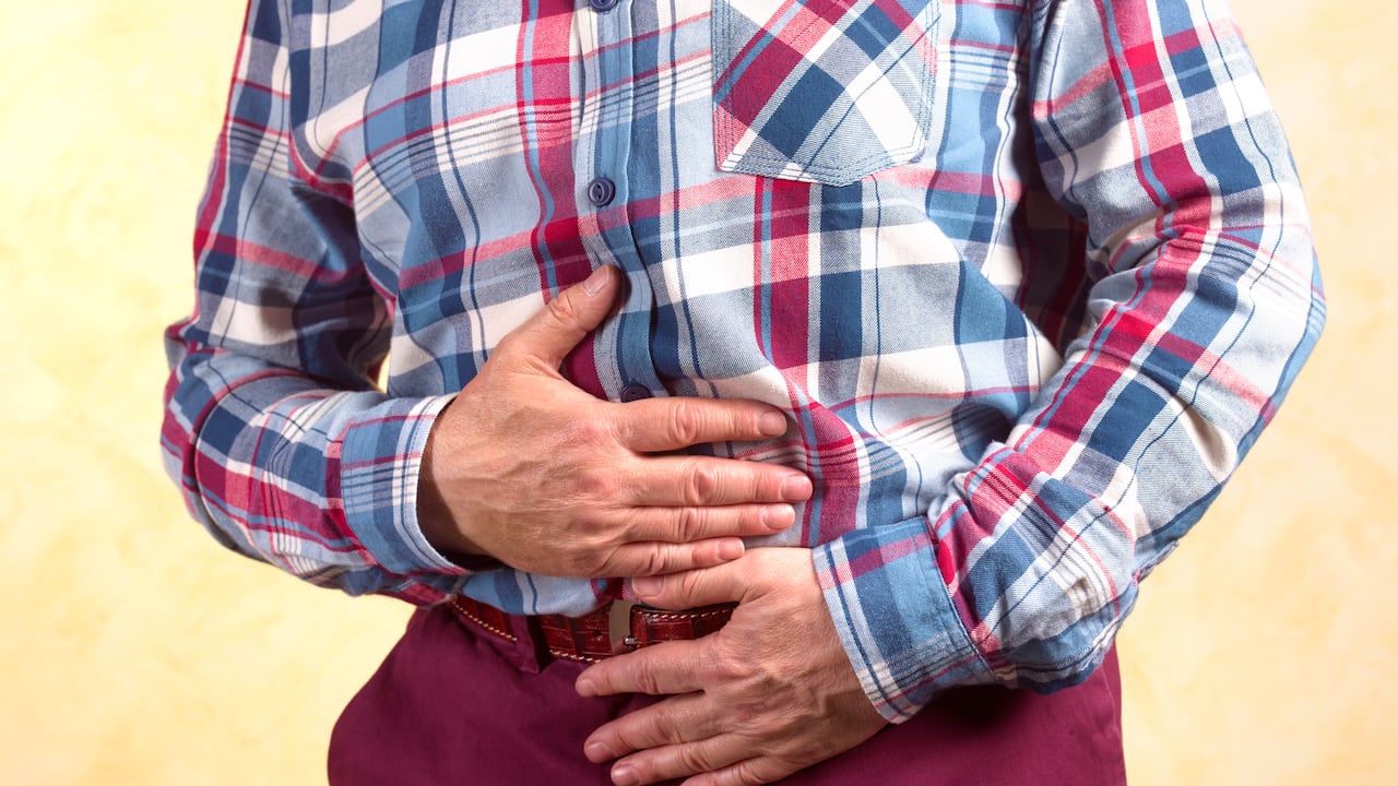 El aceite de oliva ayuda a mejorar el estreñimiento.