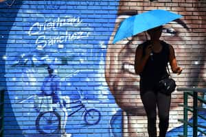 Durante la tarde de este jueves se presentan elevadas temperaturas en Cali pese a que el cielo está nublado. Según el pronóstico del clima, el mes de septiembre será de intenso calor. 19 de septiembre de 2024. Foto Jorge Orozco / El País.