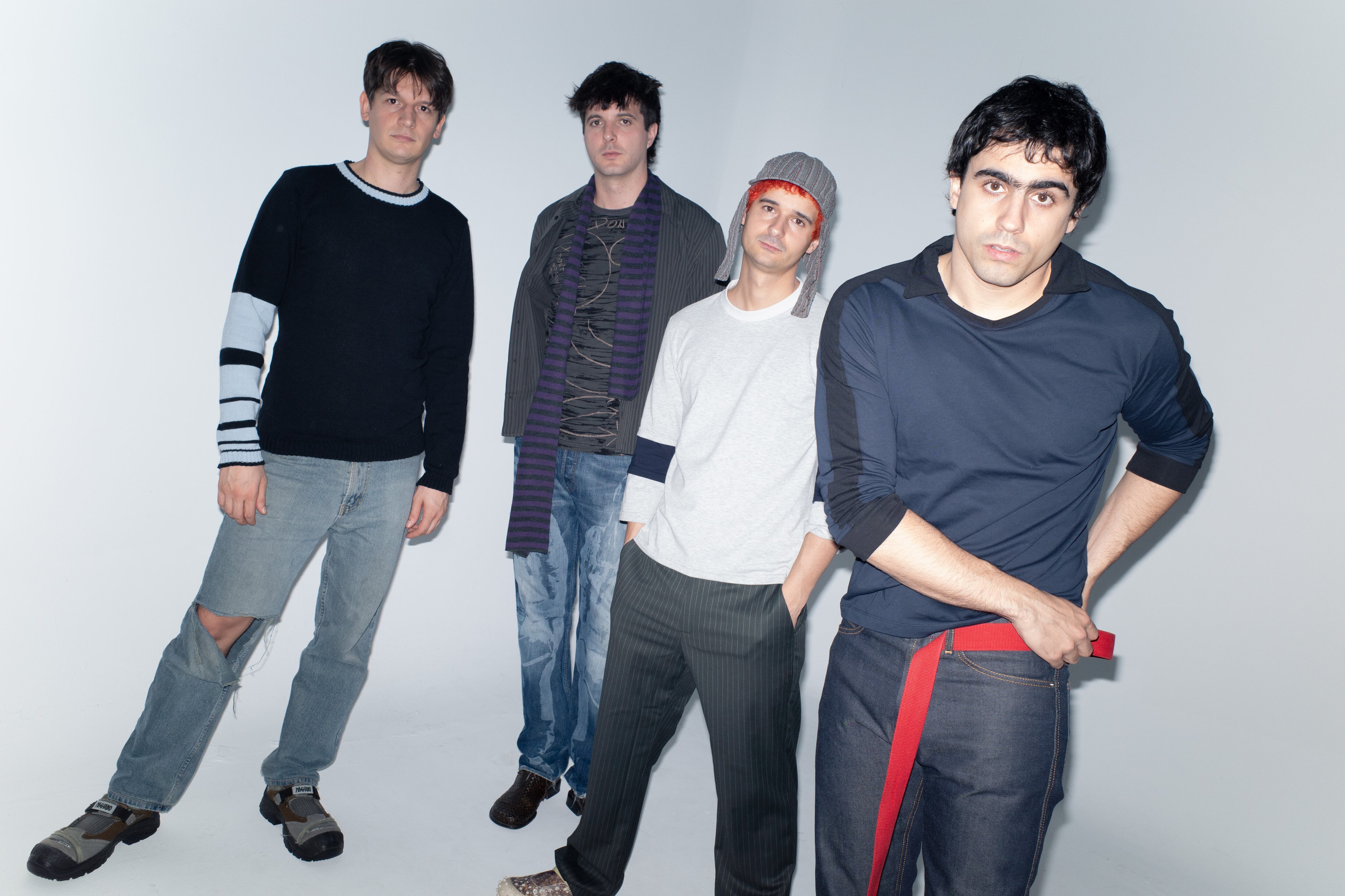 Todos y cada uno de los cuatro elementos que conforman el grupo resultan tan esenciales a la hora de conformar el sonido de Carolina Durante como su singular personalidad.