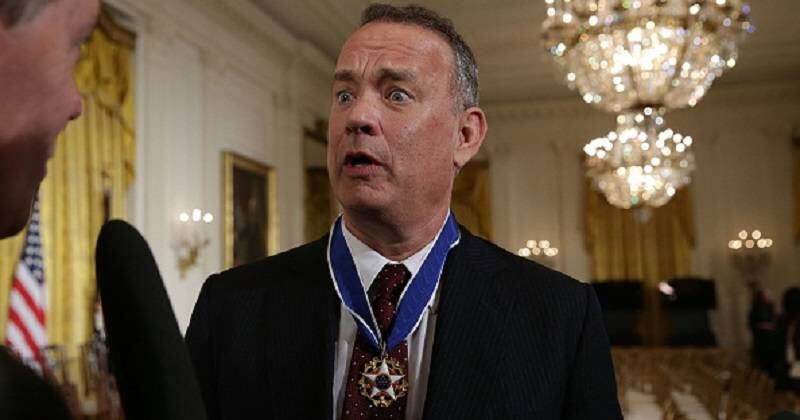 Tom Hanks, un actor que asegura la excelencia de la actuación en la película de Apple TV+.