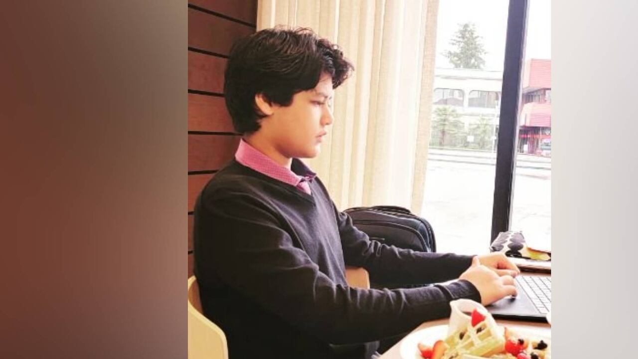 A los dos años, debido a que se le notaban algunos gestos de precocidad intelectual, le hicieron una evaluación de su inteligencia intelectual y emocional, sus capacidades fueron entonces catalogadas como “fuera de serie”.