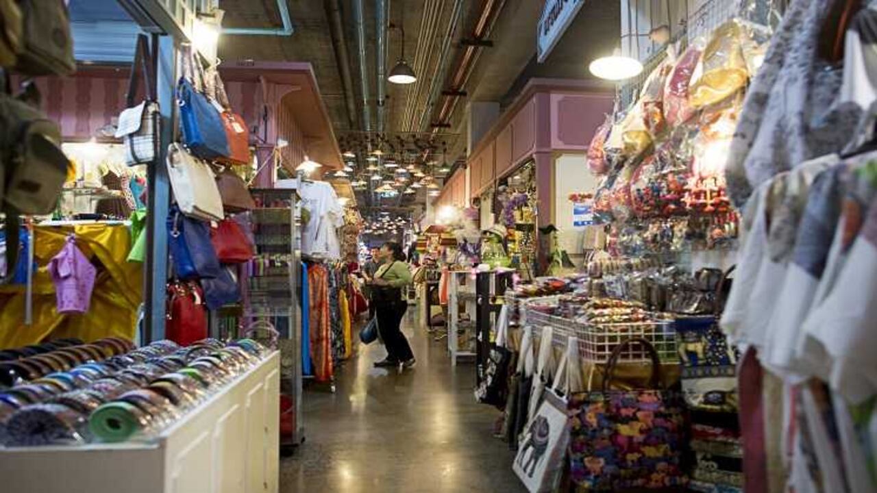 Si bien, con un dólar fortalecido y bajos precios del petróleo, el consumo interno de los estadounidenses tiene todo para aumentar, la reciente subida de la tasa de interés puede complicar un poco este crecimiento.