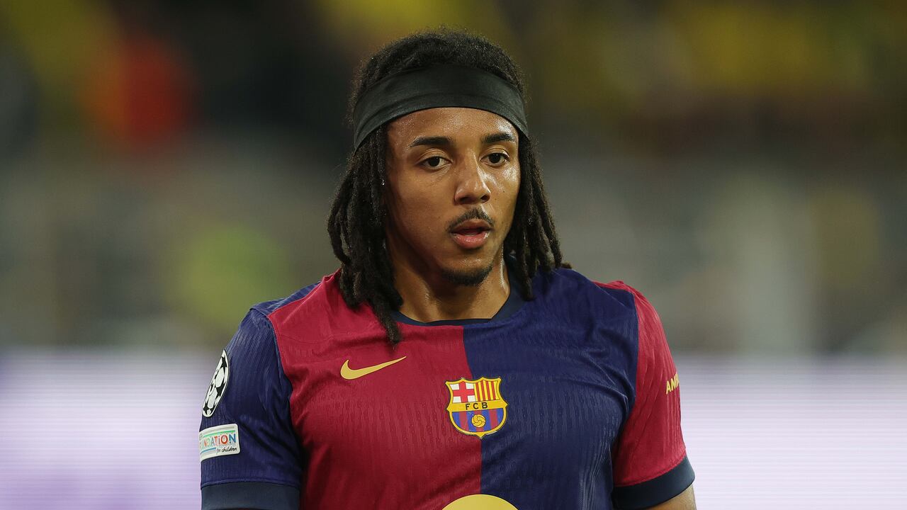 Se confirmó lo peor; Barcelona reveló la lesión que sufrió Koundé, podría perderse la vuelta contra Inter y hasta el clásico ante el Real Madrid