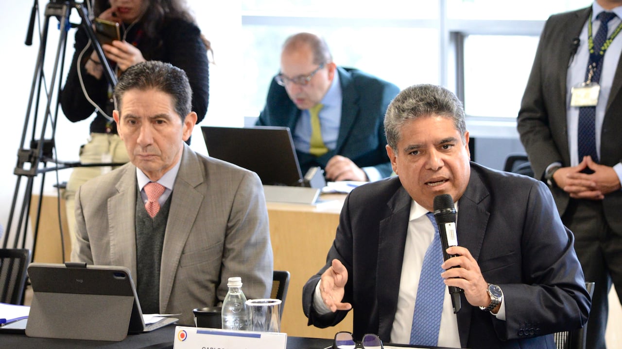 Carlos Hernán Rodríguez, contralor general.