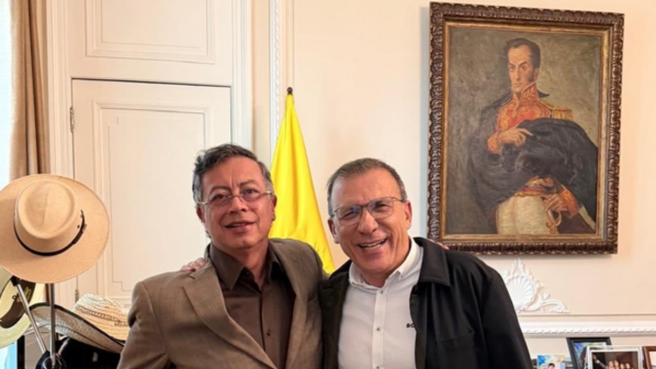 El presidente, Gustavo Petro, y el exsenador Roy Barreras, el 4 de junio de 2026 en la Casa de Nariño, en Bogotá